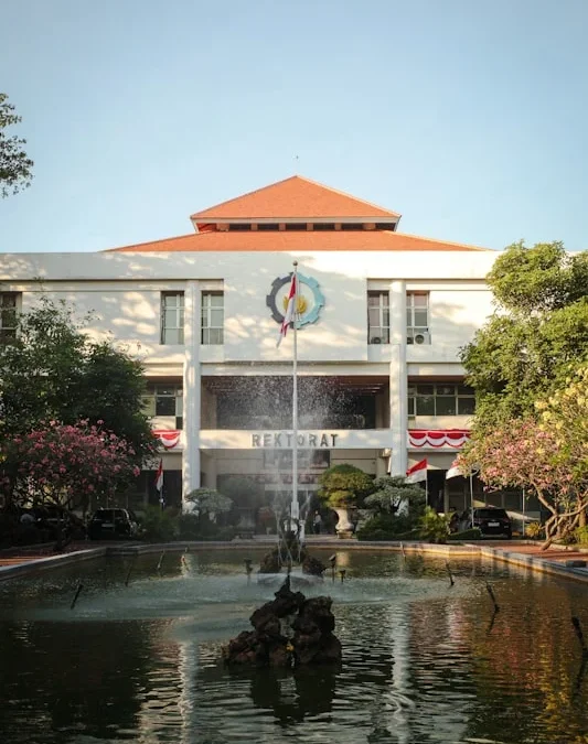 Sewa Backdrop Murah Surabaya: Desain Kekinian dan Harga Terjangkau